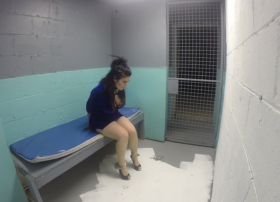 Dominica Caged